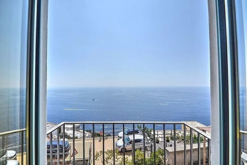 Villa Nerea: A characteristic independent house which faces the sun and the