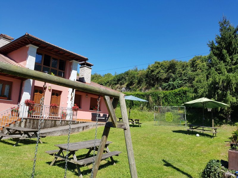 Apartamentos La Corona