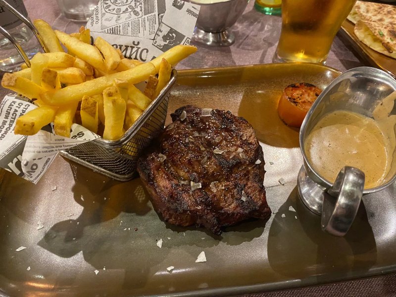 M'EAT Steakhouse Tex Mex