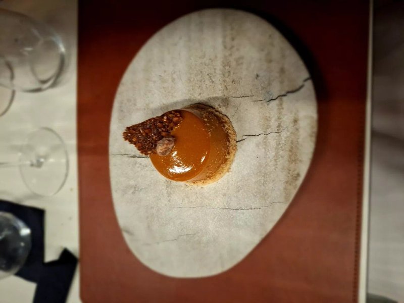 Tri Sunca Restaurant & Bar
