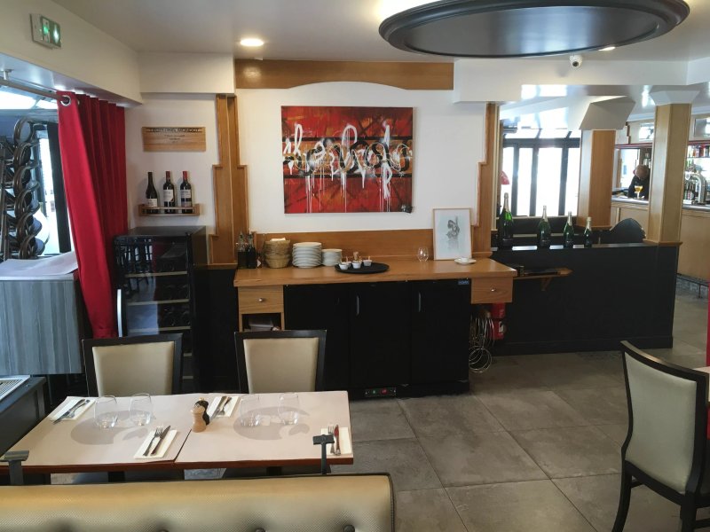 Le Bistro Francais