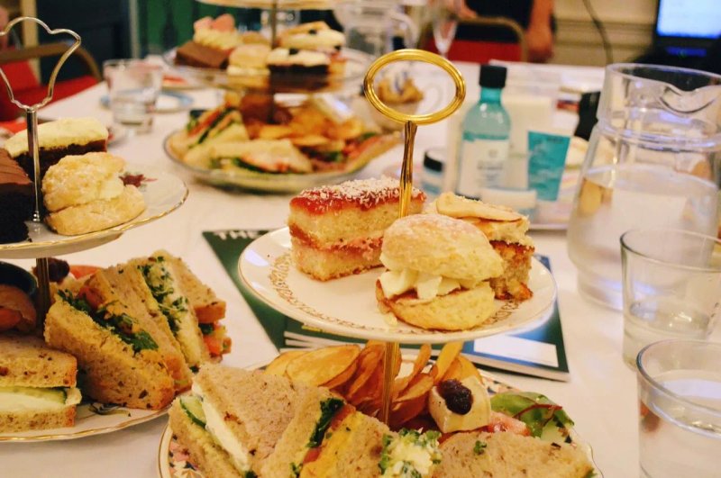 The Tea Rooms At The Butterfly And The Pig