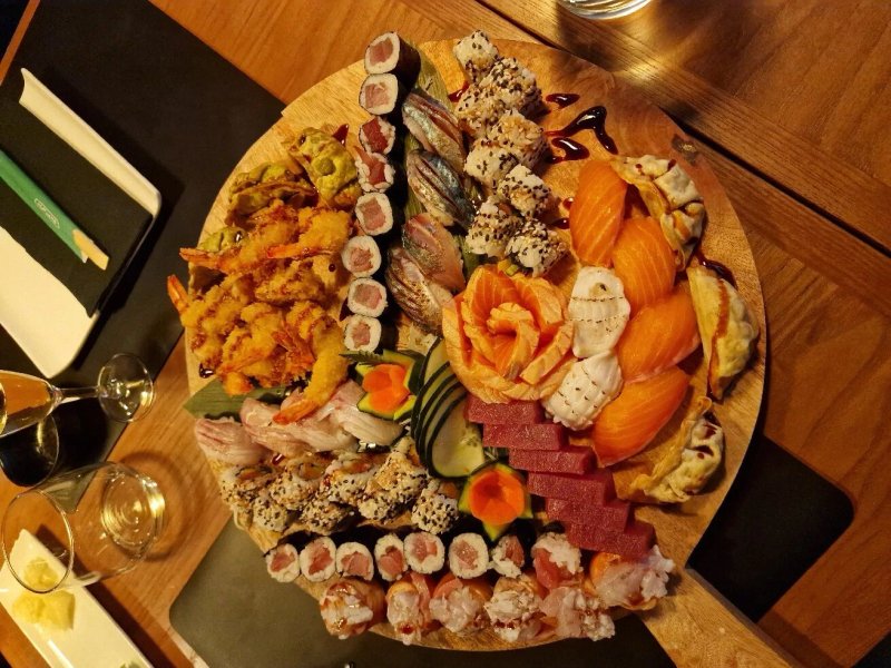 Wa Sushi Lounge