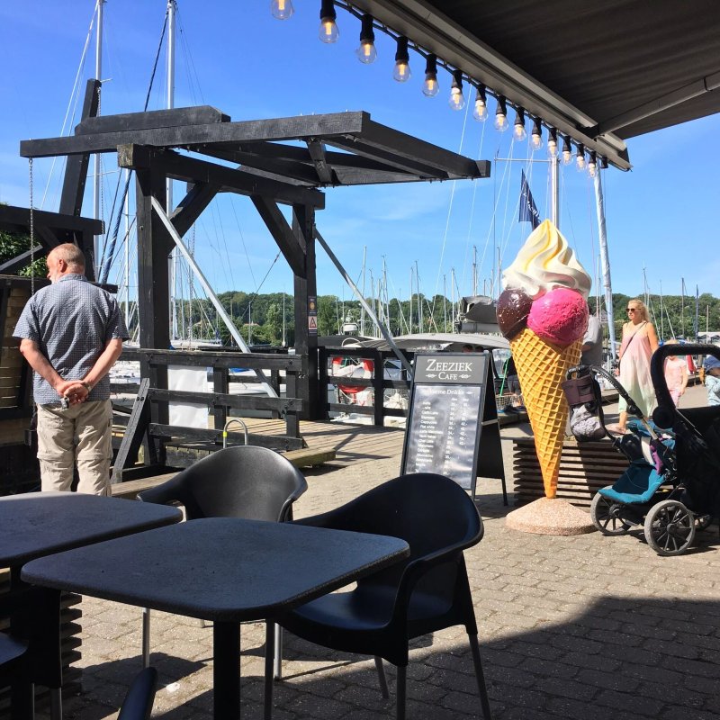 Zeeziek Cafe