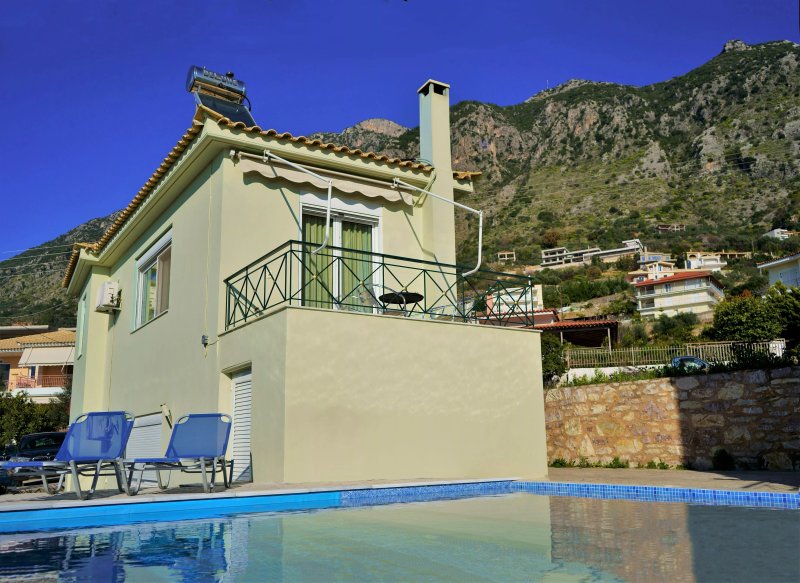 SEMIRAMIS Suites