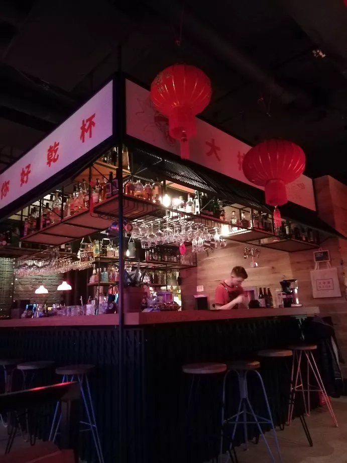 NEON streetfood bar