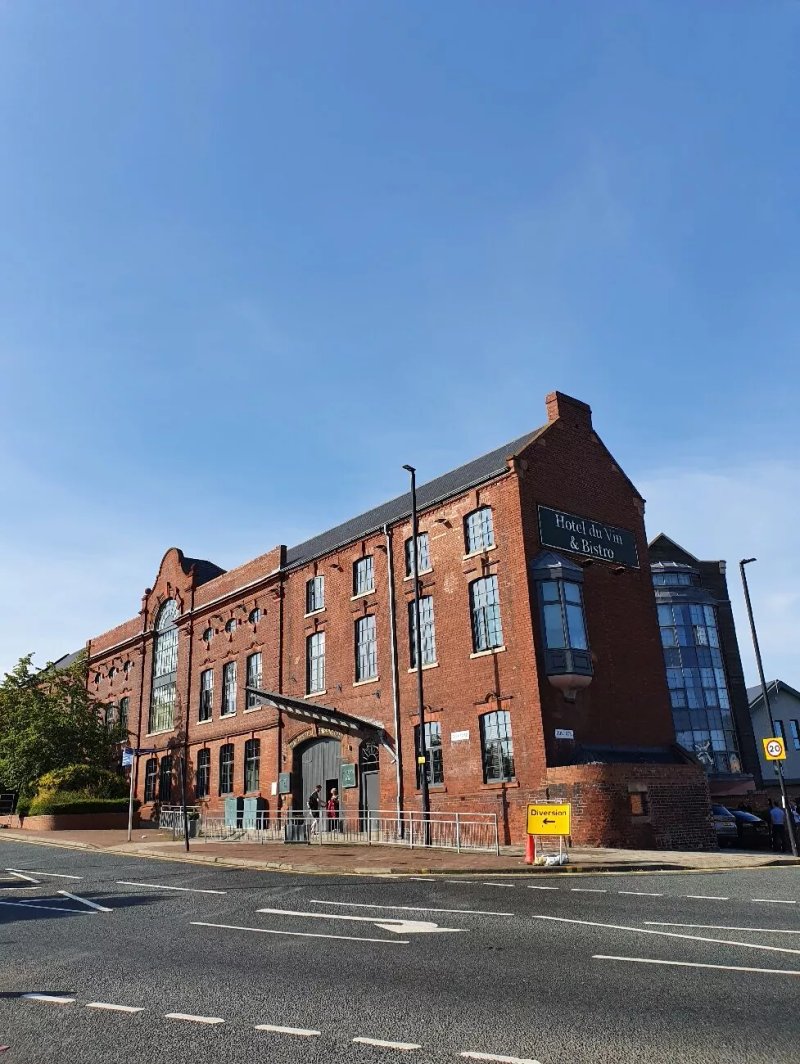 Allan House