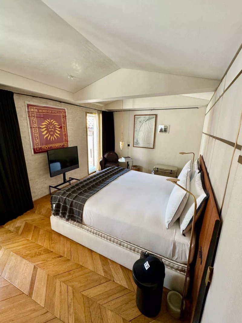 The Venice Venice Hotel