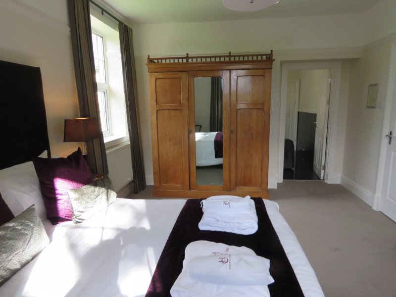 Hemswell Court