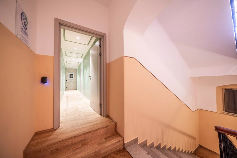 Sea Garden Apartments & Rooms