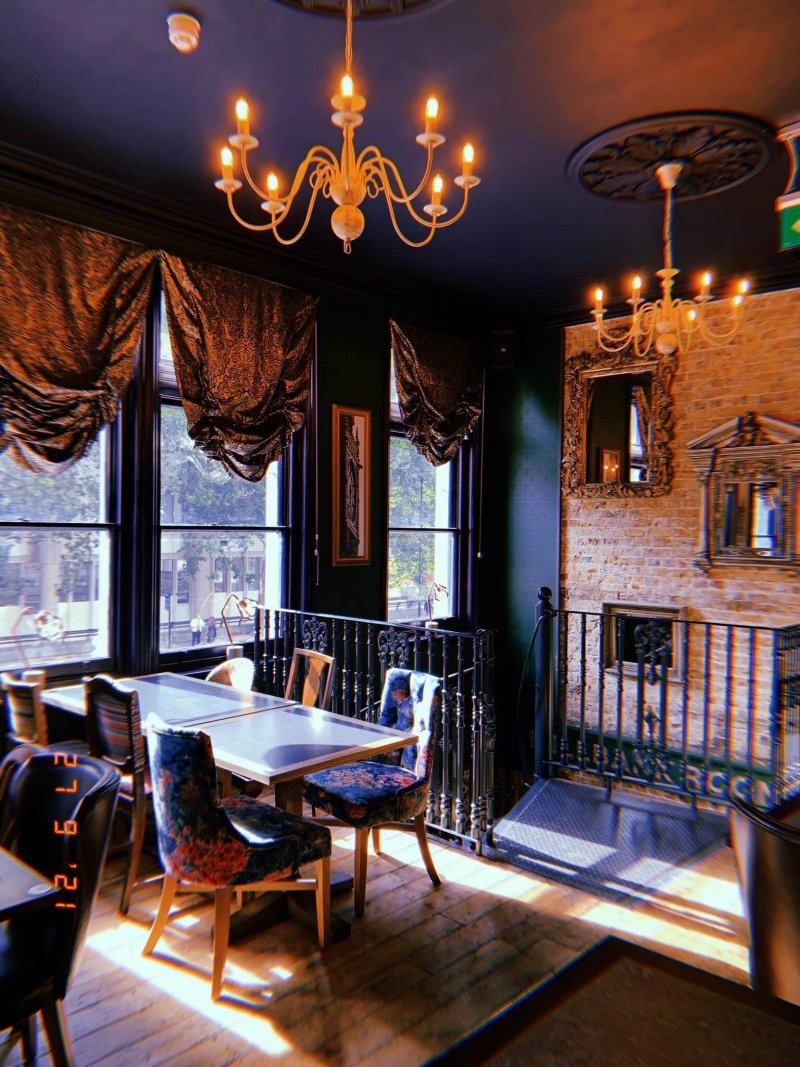 White Swan, Pimlico