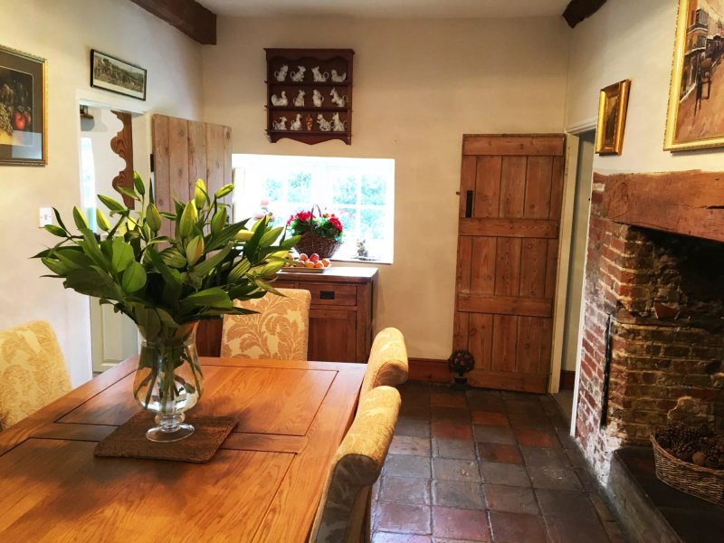 Primrose Cottage Walcott