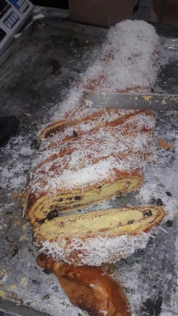 Danipan Panaderia y Pasteleria Colombiana