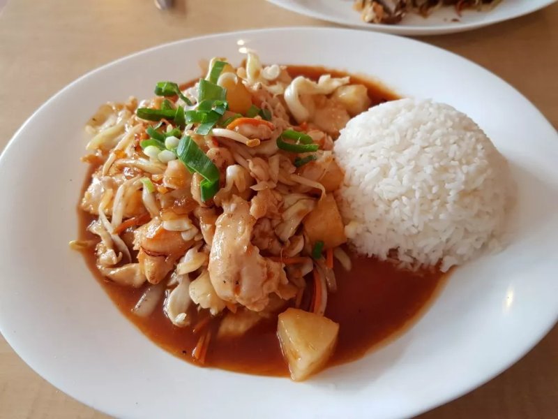 Kim Chau Asian Wok & Sushi