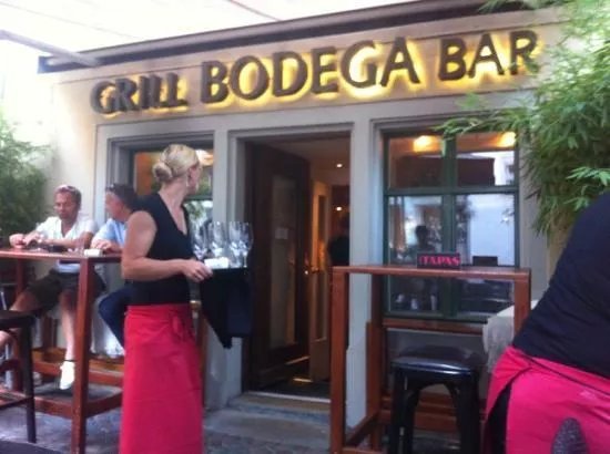 Bodega Bar