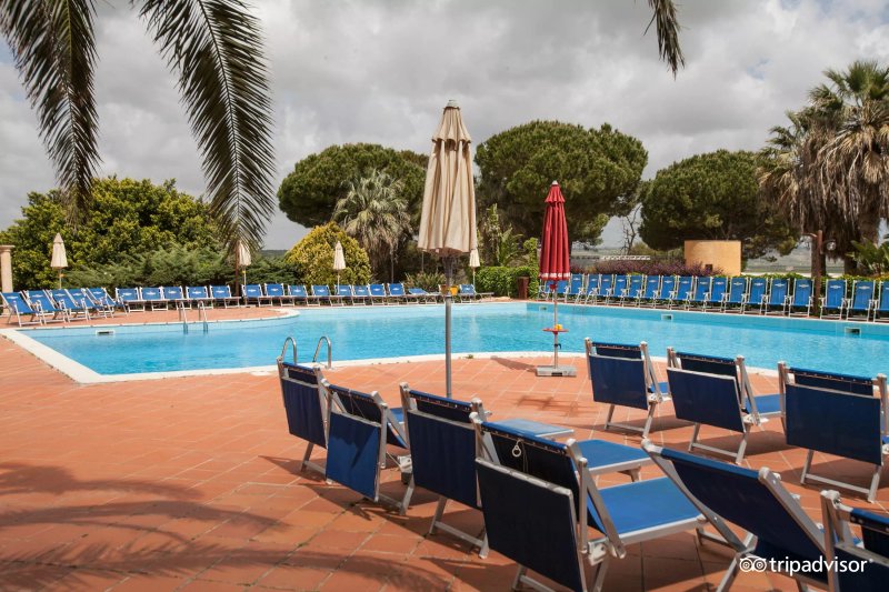 Paradise Beach Resort