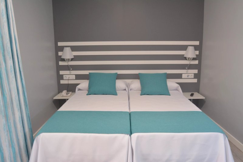 Apartamentos RF Bambi - Aduls Only