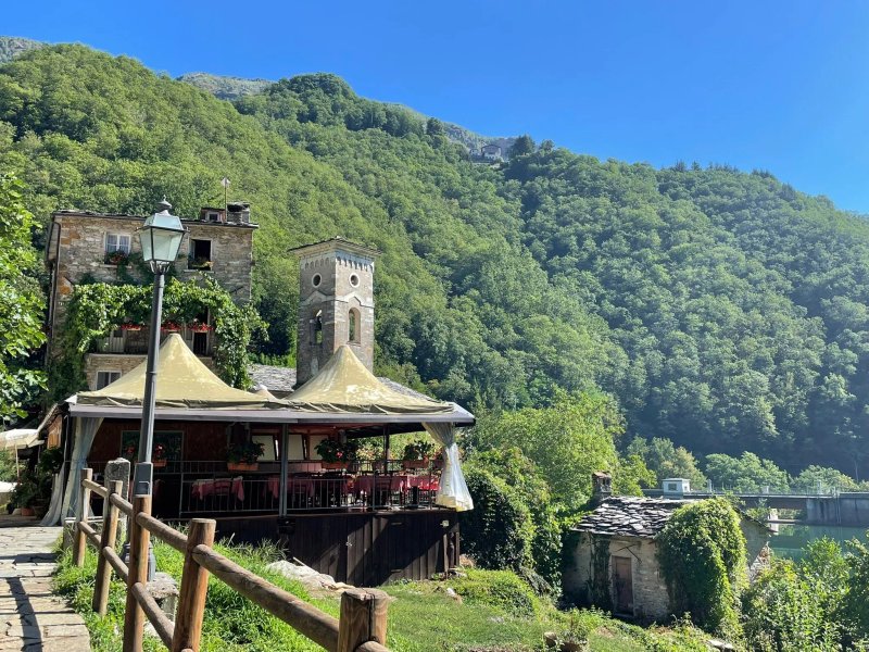 Antico Borgo Isola Santa