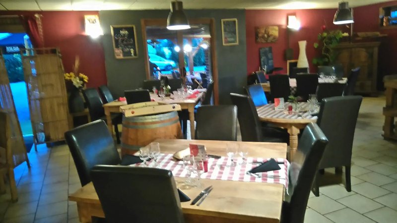 Les Tables D'aymeries