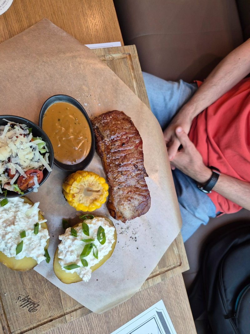 Billy's American Restaurant