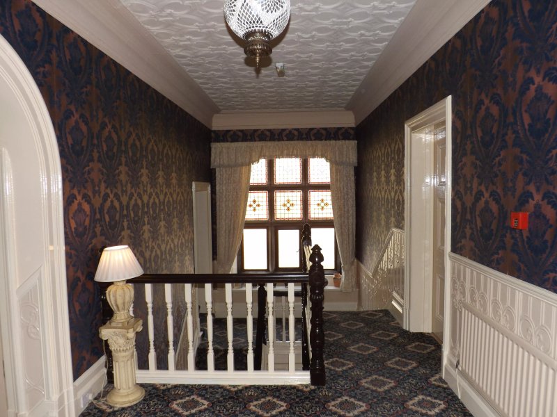 Glenard Guest House