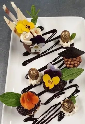 Schoolhouse Hotel and Restaurant