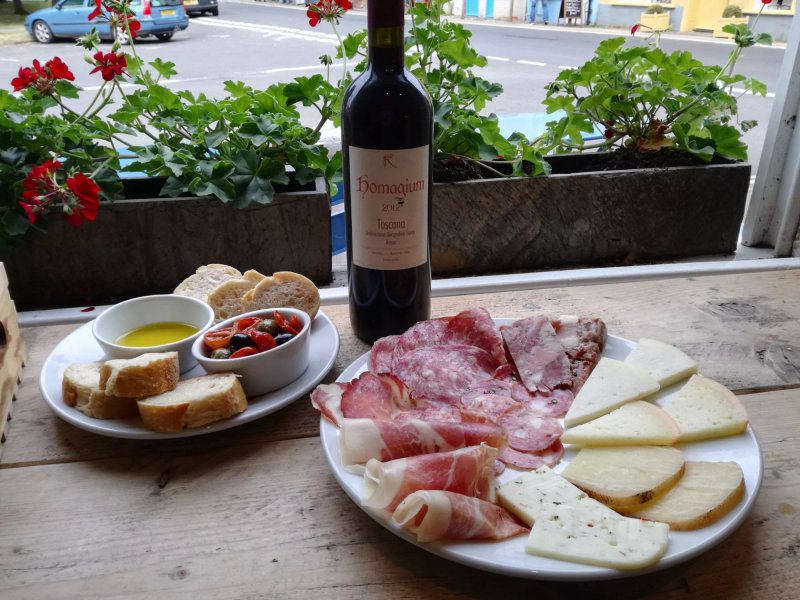 Tuscan Farm - Shop, Cafe and Deli