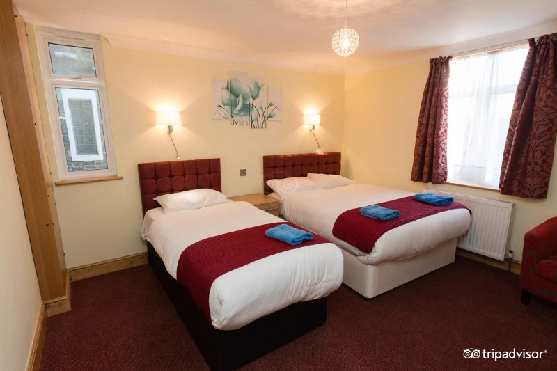 Hotel 65