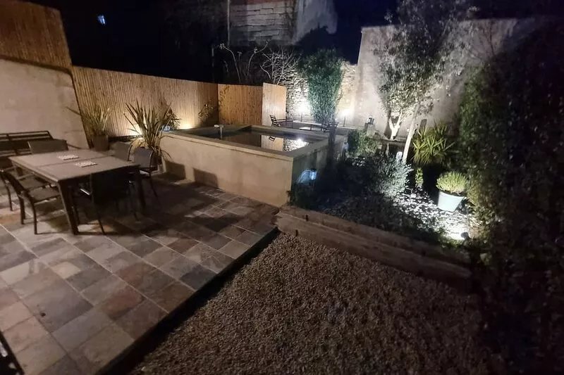 House with outdoor swimming pool in Saint Rémy de Povence