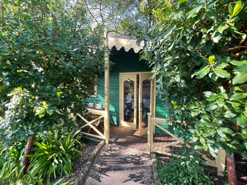 London Zoo Lodges