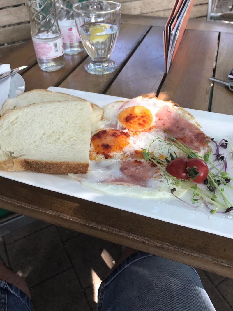 Hid Bistro