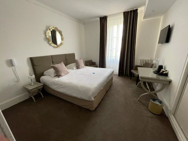 Hôtel Les Nations The Originals Boutique Vichy