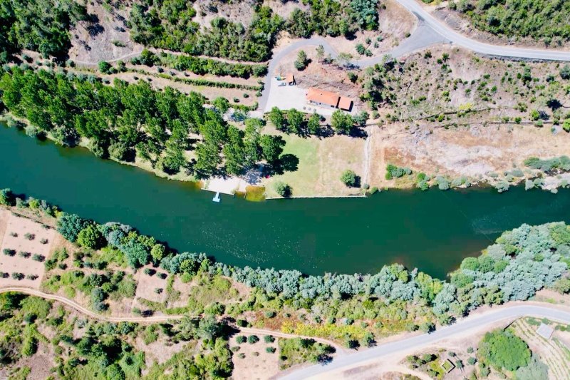 Praia Fluvial De Cambas