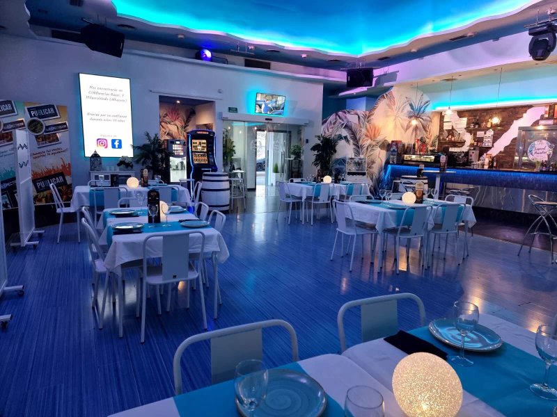 Tropical Paradise Gastro Bar