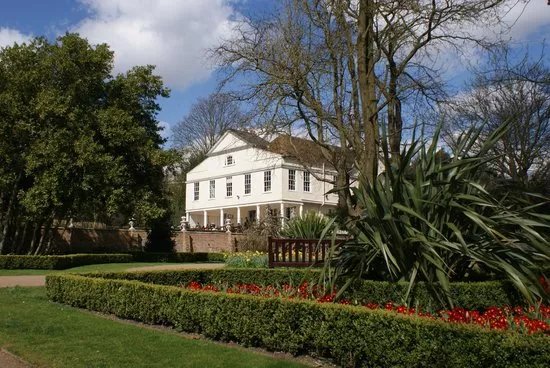 Lauderdale House
