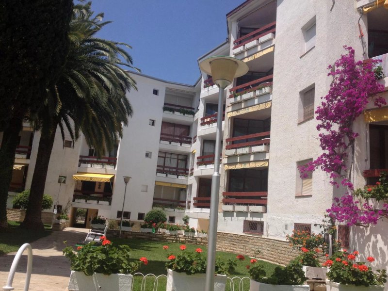 Apartamentos Corcega Salou