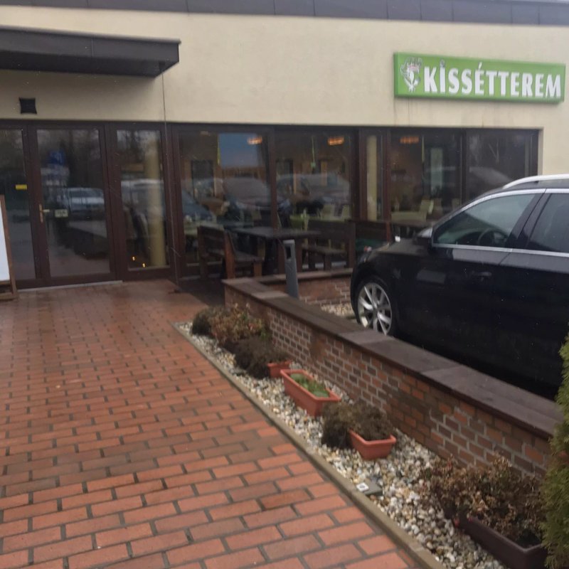 Kiss Restaurant
