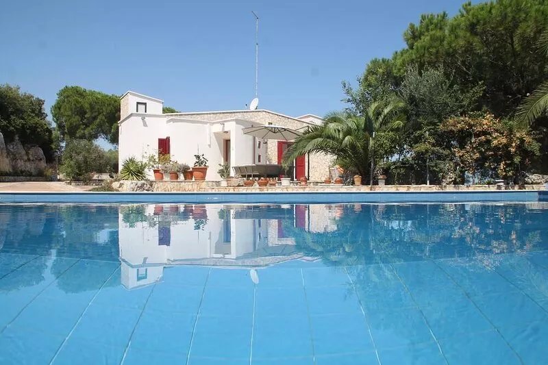 Sea view villa, 3 km from sea and town, private pool, playground