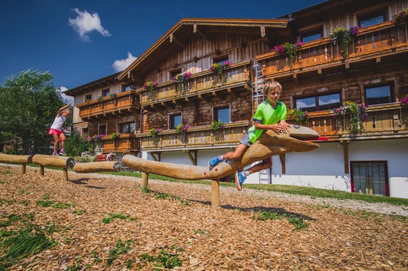 Basekamp Mountain Budget Hotel