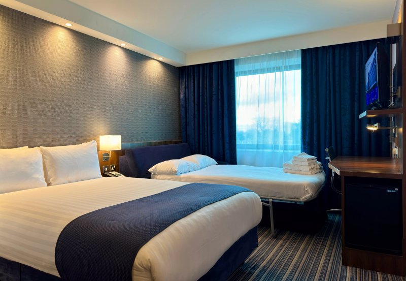 Holiday Inn Express London - Heathrow T5