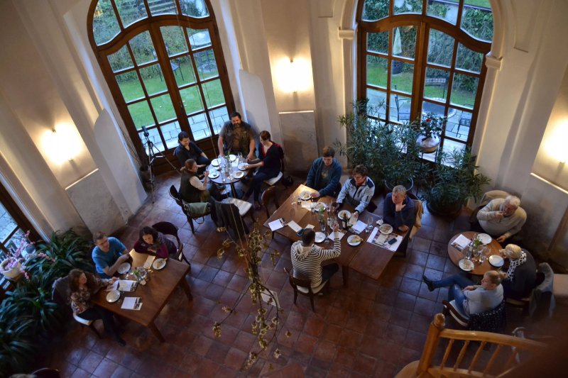 Cafe V Kapli