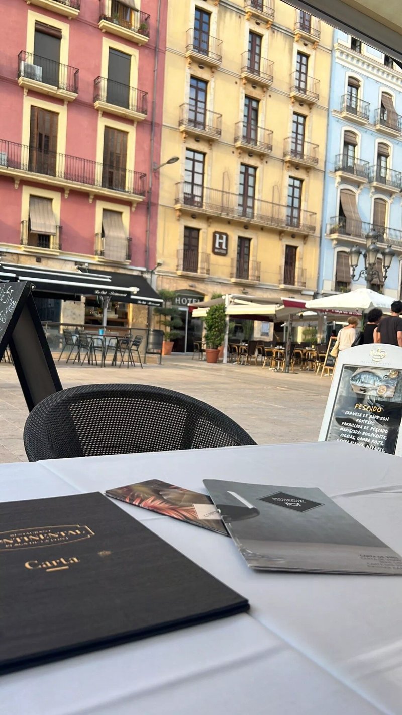 Hotel Placa de la Font