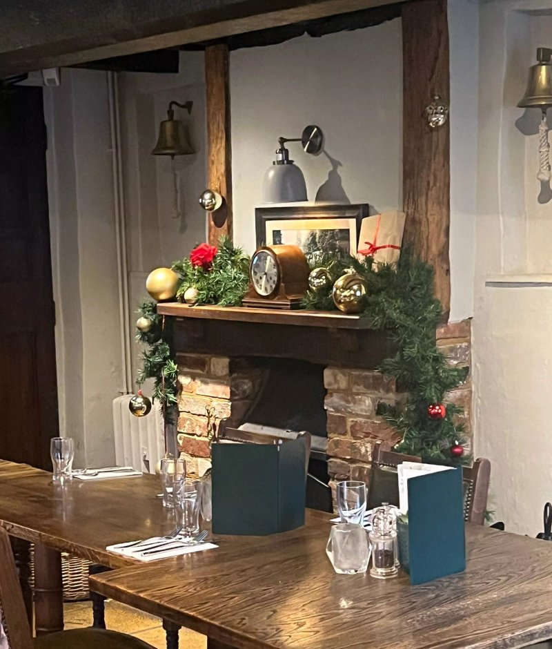 Ye Olde Six Bells
