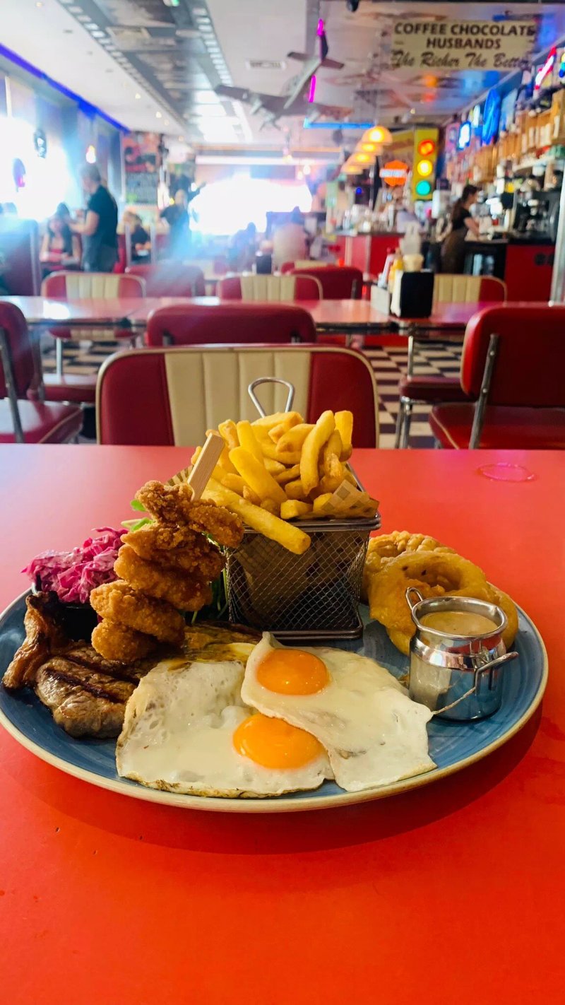 JB’s American Diner