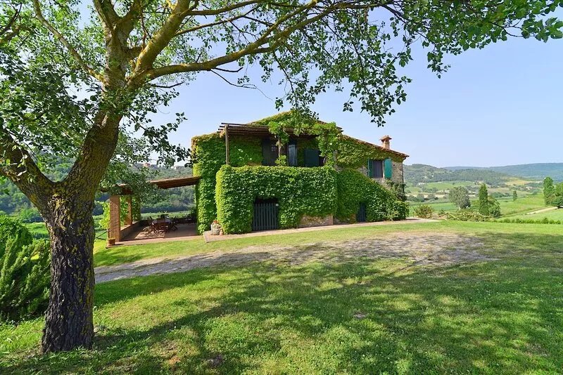 Private pool, walking distance to town, A/C, Wifi, Villa in exclusive