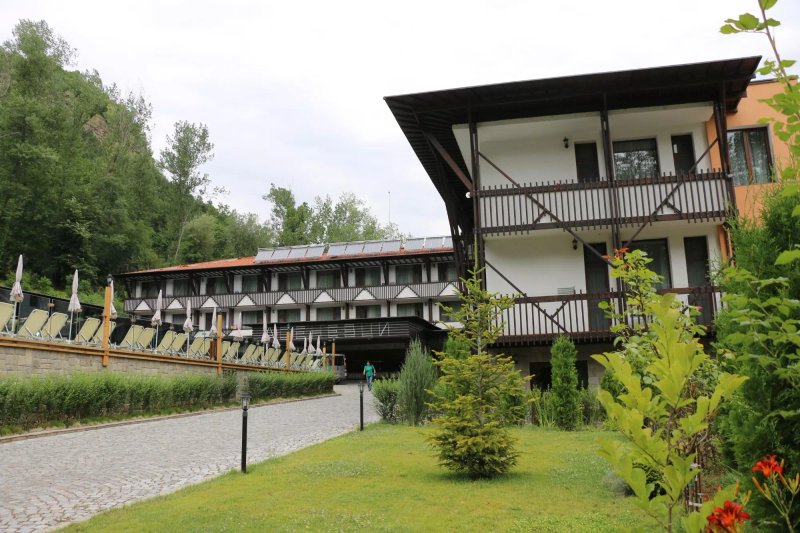 Asenevtsi Park Hotel