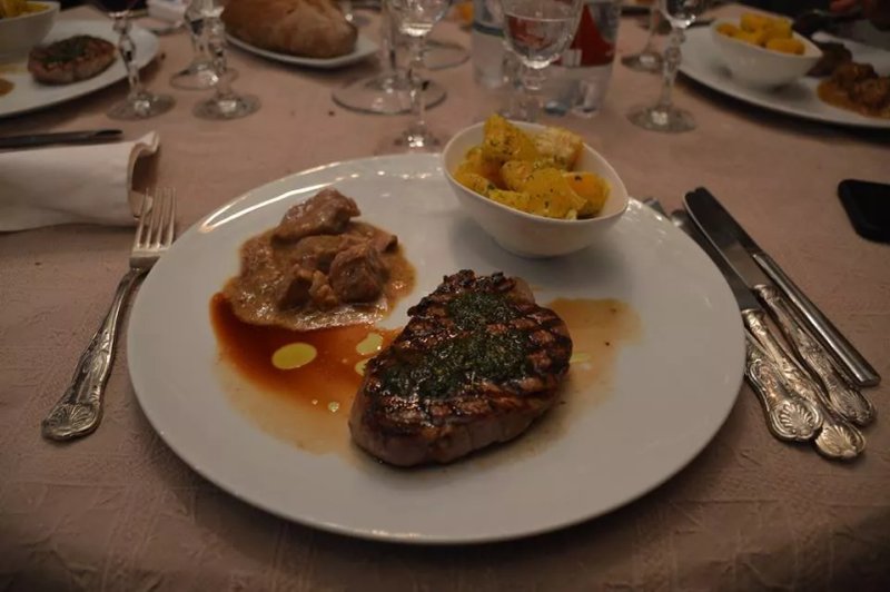 Home Restaurant Mugnos