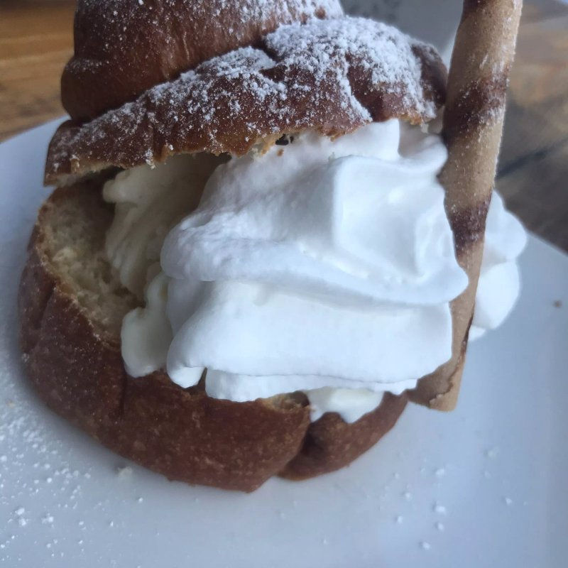 La Divina Gelateria e Yogurteria Artigianale