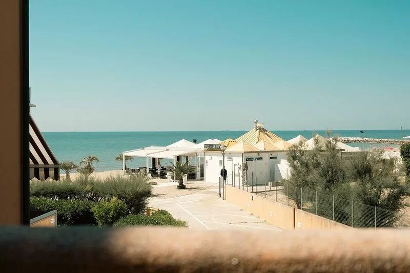Newly renovated apartment 10 meters from the beach