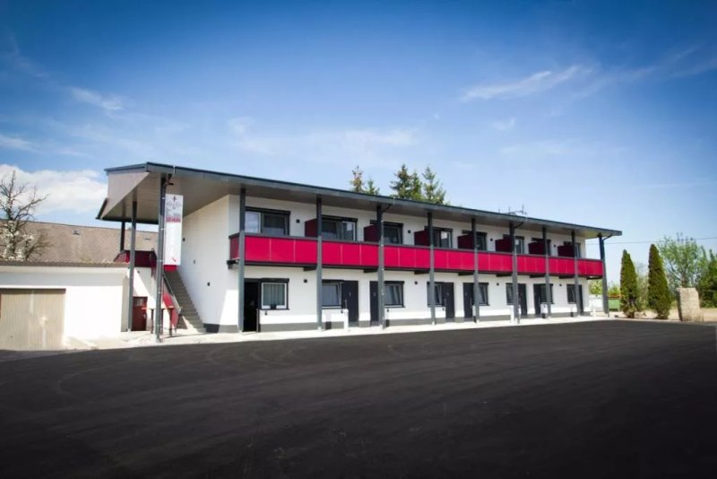 Burg Rooms